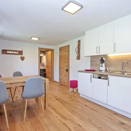 Renauer By Interhome Apartmán