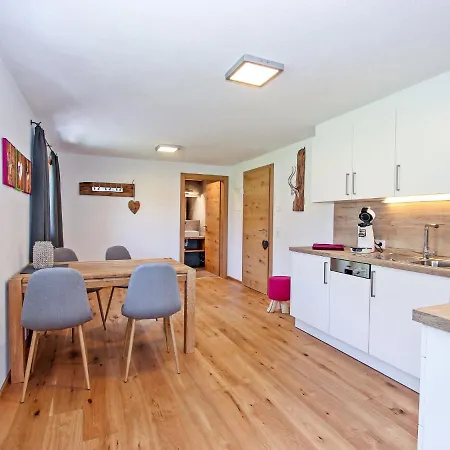 Renauer By Interhome Apartmán Mösern