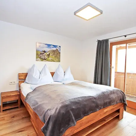 Renauer By Interhome Apartmán *