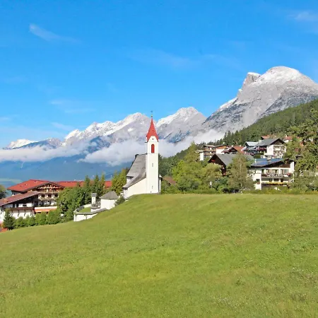 Renauer By Interhome アパート Mösern